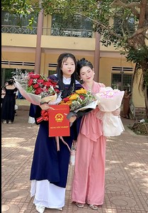 Em bé của mẹ thành thiếu nữ — Lời chúc tốt nghiệp THPT 2026