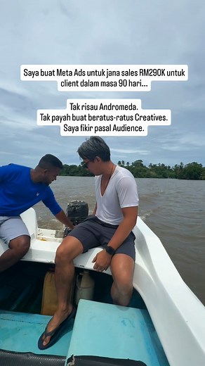 Client fashion saya buat RM290K dalam 92 hari. Pasca Andromeda. Bukan nasib. Ini cerita dia. Brand ni bukan single-page. Ini katalog e-commerce penuh. Setiap minggu keluar koleksi baru. Setiap minggu tukar creative. Setiap minggu team penat. Setiap minggu Ads minta perhatian macam anak sulung. Ramai cakap, “Tekan kaw Advantage je.” Kami tak buat begitu. Kami mula dengan manusia. Kami mula dengan audience. Hari 1 sampai hari 7, kami belajar Audience. Siapa suka linen. Siapa suka modest wear. Siap