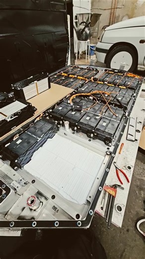 Porsche 944 projekt: Kia Ev6 battery modules