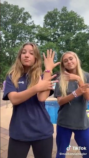 Emily Skinner, Mackenzie Ziegler - TikTok
