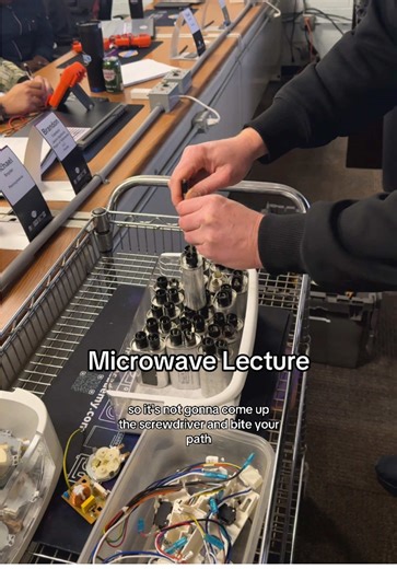 Microwave Repair Techniques from Expert Lectures