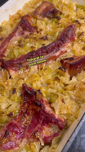 Podvarak sa kiselim kupusom i suvim mesom