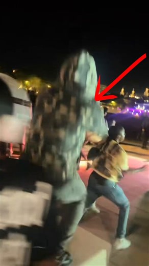 🚨WHAT ON EARTH?!!!Leftists are now calling for a White male police officer TO BE FIRED from the Tampa FL police after a video emerged of him grabbing a young Black girl by the hair after a "teen takeover" turned violent.They say the force was "unnecessary..."WHAT?!!!!!!