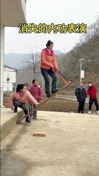 Wow! This beautiful Chinese girl can really fly with Chinese Kung Fu!