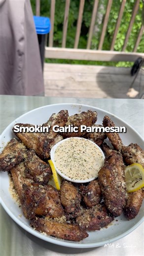 Smokin’ Wings Wednesday | Garlic Parmesan #bbq #outdoorcooking