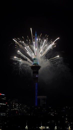 Nga mihi o te tau hou - Happy New Year from Tāmaki Makaurau Auckland, New Zealand! Welcoming 2026 in style with the iconic Sky Tower fireworks display 🎇 #VisitAuckland | Visit Auckland