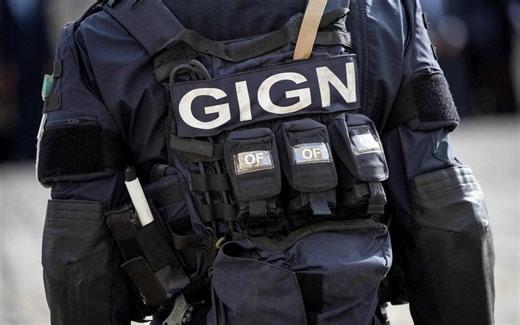 Un homme retranché chez lui tué par un gendarme du GIGN dans les Pyrénées-Orientales, deux enquêtes ouvertes