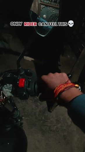 only rider can feel this 💀 other grip vs me grip 💀#yamahabikes #fzshybrid #shorts #foryou #trending