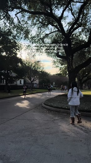 Cheering at the Chevron Houston Marathon 2023