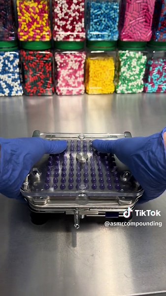 ASMR Compounding 👨🏻‍⚕️💊 - - - #pharmacy #pharmacytechnician #asmr #satisfying #fyp #compoundingpharmacy #compounding #pop #popit #fyp>