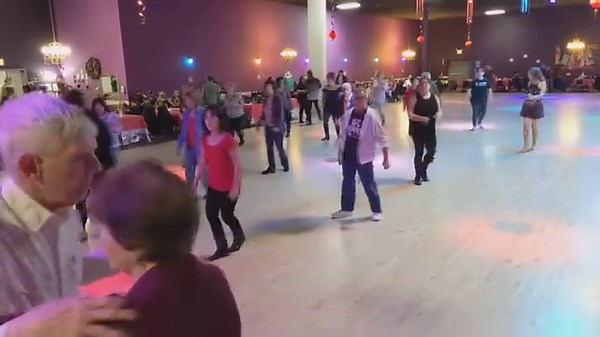 Sunday afternoon line dancing at Stardust Ballroom in Bellmawr NJ with Jeremy Duncan. The dance is Junk In The Trunk choreographed by Junior Willis. Music is Elephant In The Room by Mitchell Tenpenny. #linedancing #MitchellTenpenny #popmusic #braedoncrouse | Dora and Gary's Line Dancing Page