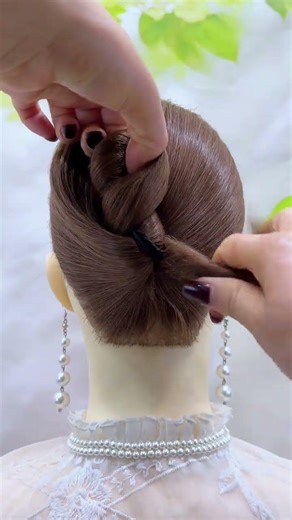 Quick and Easy Side Updo Tutorial