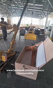 90K views · 1.6K reactions | Chill music with a not so chill outcome  the setup with the LtM1350 crane trying to unpack the D575 dozer 朗朗朗料料料 #hydraulic #RC #crane #construction #hydraulicrc #rcconstructionmodels #rcconstruction #dozer #bulldozer | Toucanhobby RC Model | Facebook
