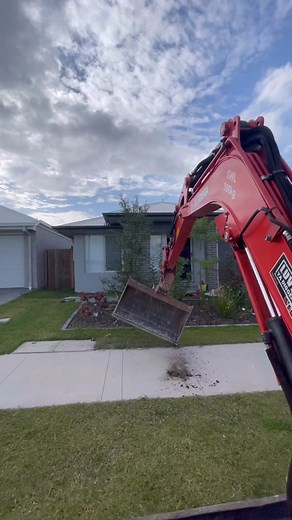 Excavator Operator Skills and Construction Adventures