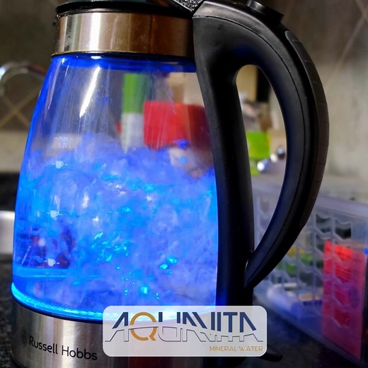 Water's High Heat Capacity: Water has a high heat capacity, meaning it can absorb and store a significant amount of heat energy without a substantial rise in temperature. This property helps regulate Earth's climate, as water bodies can absorb and release heat slowly, moderating temperature changes in both the atmosphere and oceans. | AquaVita water