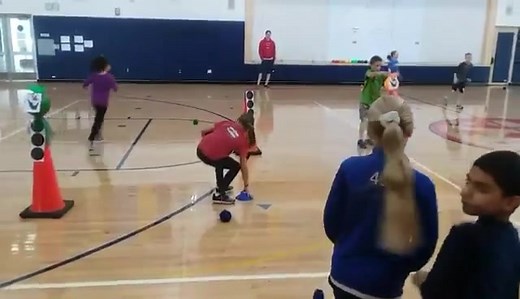 Target Snowman 🎯 ☃️ The perfect target game to play this Christmas in PE. Download our Christmas PE Game as a resource @ thepeshed.com/shop - 5 Christmas PE Games (1 of 5 games) or - Target Snowman Individual Resource Tag someone who would love this 👩‍🏫👨‍🏫 Video Credit: John Duffy @DiscoveryAPS | The PE Shed