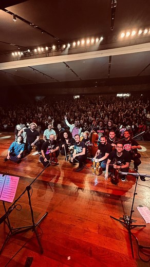 Obrigado por fazer isso ser real! 2025 nem acabou e já estamos indo para o terceiro ano consecutivo da tour “Pearl Jam Symphonic by Black Circle”. Essa jornada é fruto da parceria com a @trilhaentretenimento e o maestro @dhouglasumabel , levando o tributo sinfônico ao Pearl Jam e o nosso som autoral para todo o Brasil. É incrível poder encontrar fãs em cada cidade e dividir essa experiência com todos vocês. PRÓXIMAS DATAS DA TOUR: 🚩 03/12 - Rio de Janeiro/RJ 🚩 16/01 - São Paulo/SP 🚩 17/01 - C