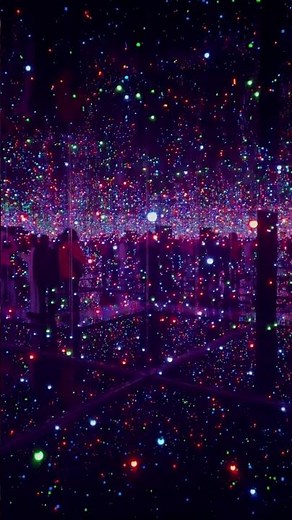 Yayoi Kusama’s Infinity Mirror Rooms at Tate Modern London