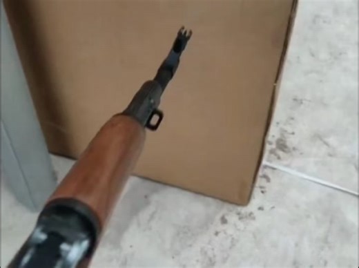 手拉AK测试打穿双层箱子