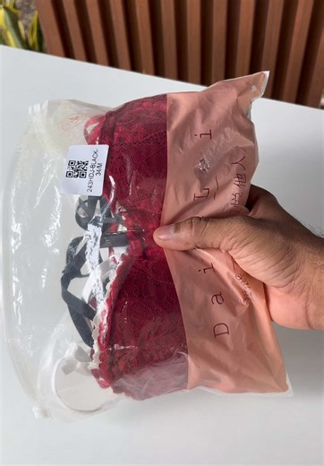 Women's Lace Half-Cup Bra: Style and Comfort