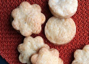 7 Crispy, Crunchy Low-Carb Snacks That Won't Bust Your Diet