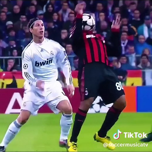 Mesmerizing Showboat Skills of Robinho and Marcelo