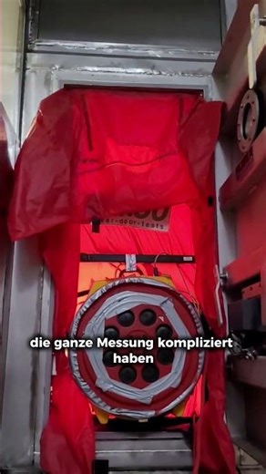 Blower Door Test in einem Wasserbehälter