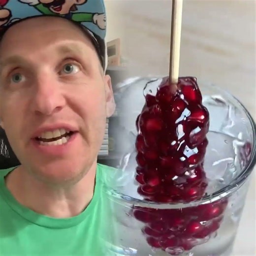 Napoleon comes over to show off his new PlayStation. #psone #playstation1 #CrashBandicoot #videoga