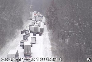 Massive winter storm slams Midwest with heavy snow, causing hundreds of crashes, over 1,000 canceled flights