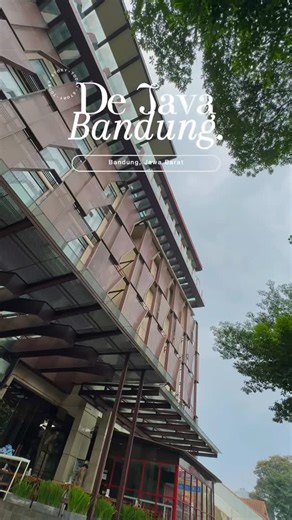 de JAVA Hotel Bandung | Belum ke Bandung kalau belum nyobain nginep di Superior Room-nya De Java 🛏️ Lokasi strategis, kamarnya luas, dan yang paling penting…... | Instagram