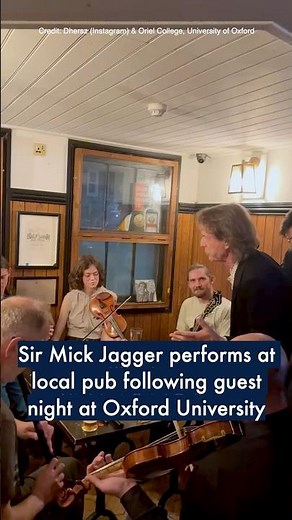 Sir Mick Jagger performs at local pub following guest night at Oxford University 🎶
