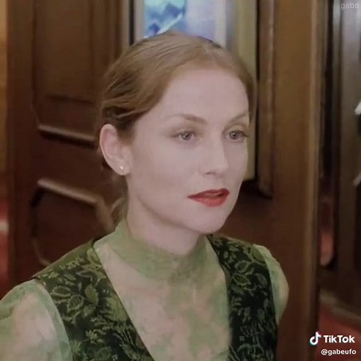 Isabelle Huppert in The Swindle: A 90s Film Classic