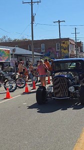 Hot rodded 1930 Ford Model A rolls through Walnut Springs car show #Samspace81 #nostalgia #classiccars #hotrodlife #CustomCars #cars | Samspace81