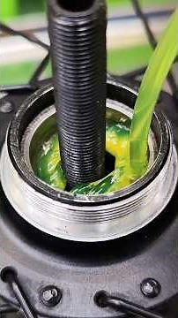 How to quickly refill a bicycle wheel hub with new grease