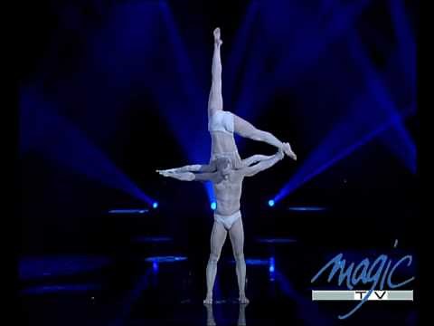 VIS VERSA - CONTORSION - LE PLUS GRAND CABARET DU MONDE