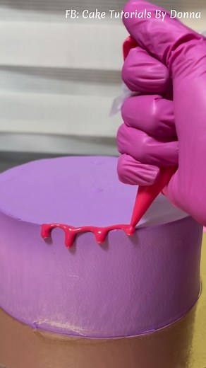 42K views · 590 reactions | Super easy Drip for Cakes, a first from Donnalicious Bakeshop❤️ Have you tried it yet? Donnalicious FONDANT: https://shope.ee/4pheuId7dB | Donnalicious Bakeshop | Facebook