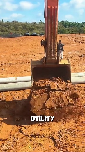 The movement process of the utility pole #UtilityWork #ExcavatorSkills #ConstructionSite | Katie's Soles