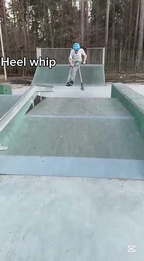 podstawowe triki na hulajnodze #scootive #skater #scooter #hulajnoga #hulajnogawyczynowa#dizerno