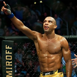 19K views · 104 reactions | Les kicks les plus violents de Barboza ! | RMC Sport Combat | Facebook