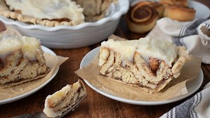 Copycat Cracker Barrel Cinnamon Roll Pie Recipe