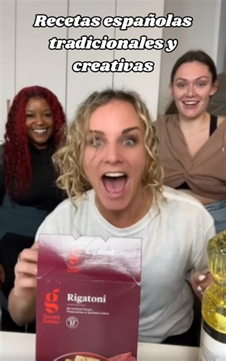 Simple $2 curly hair hack for defined, bouncy curls