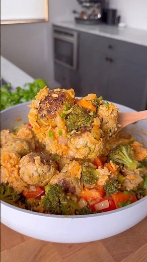 ONE POT THAI TURKEY MEATBALLS AND CURRY RICE