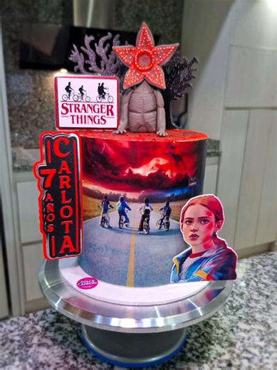 Delicious Stranger Things Cake Recipe