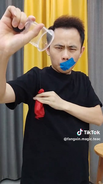 A Silk Scarf from an Empty Cup #Magic Teaching 空杯变丝巾#魔术教学 #无中生有