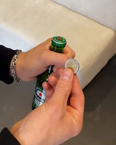 Bottle opening hack 🪙 #lifehacks #lifehack #diy #diyfix #quickfix #quicksolution | Best Athlete Performance