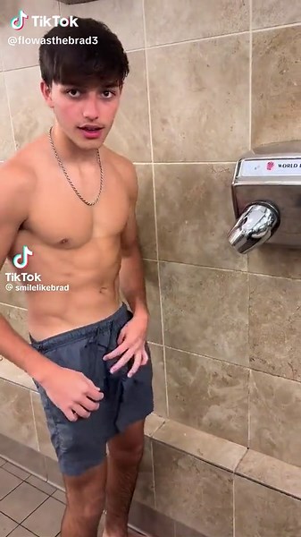 Brad (@flowasthebrad3)’s videos with original sound - Brad