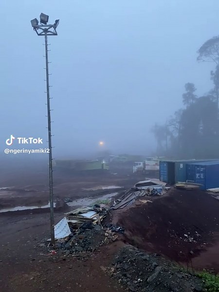 Rokok Rocker dan Keseruan Asapnya