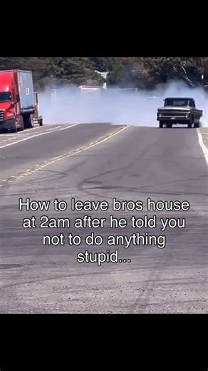 Juan Mendoza on Instagram: "Bet he won’t say anything next time 😂👌🏽😝 • #chevy#trocas#truck#burnout#trend"