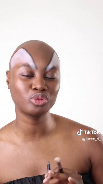 Réponse à @naonao le pire maquillage selon vous, vous en pensez quoi ? ##makeup##challenge##challengemakeup##drole