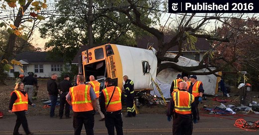 At Least 5 Children Die in School Bus Crash in Chattanooga (Published 2016)
